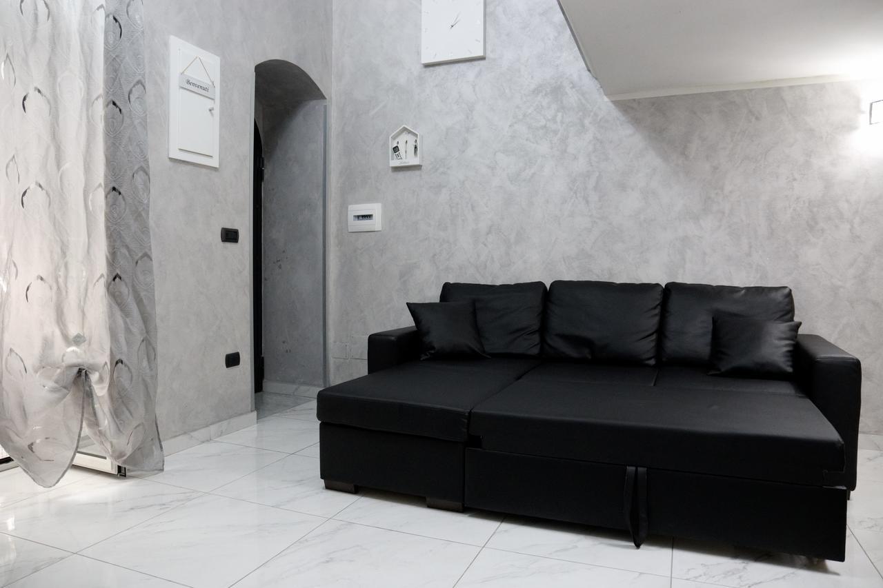 Sannazzaro 70 Ferienhaus *